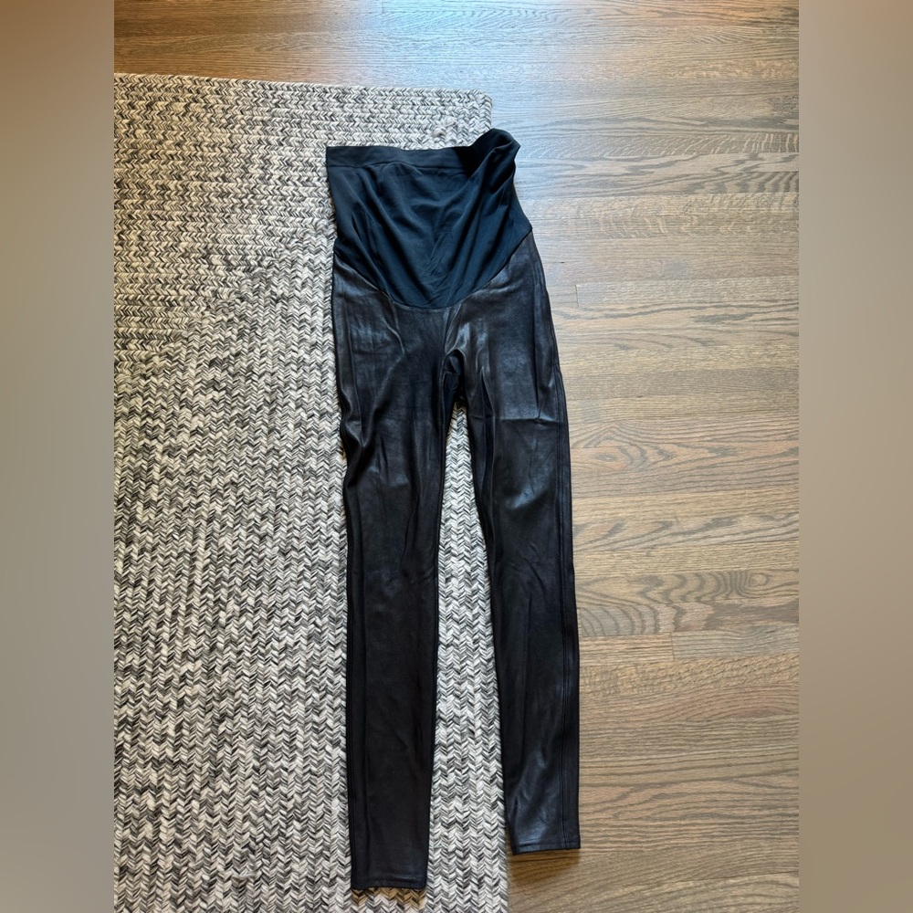 Spanx Mama Size Medium Faux Leather Leggings